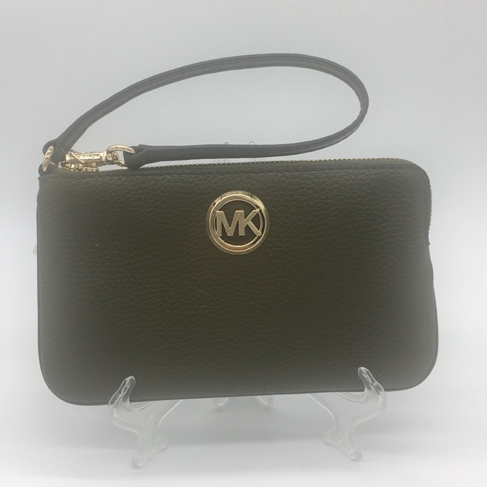 Michael Kors FULTON DUFFLE Lg TZ Wristlet Leather - Picture 1 of 8